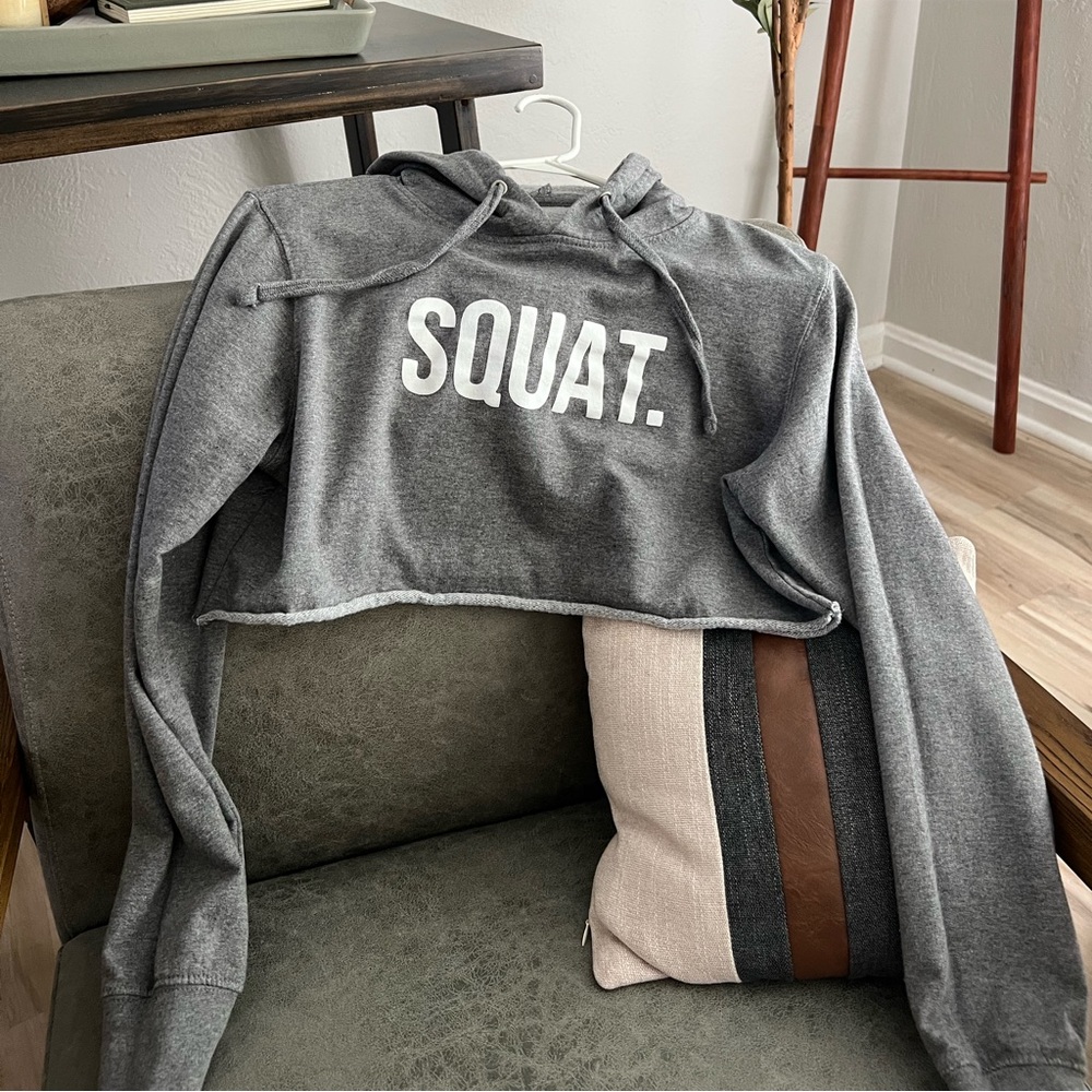 SQUAT Cropped Hoodie